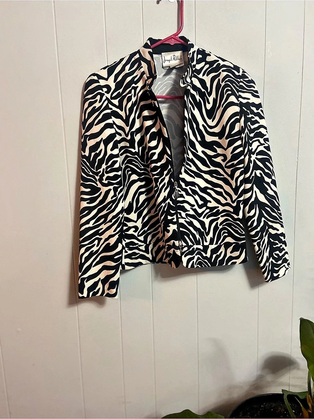 Vintage Joseph Ribkoff jacket Zebra Print in Black & White Size 4 Like New